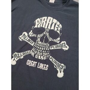 Great Lakes Pirates Shirt Men 2XL Skull Crossbones Glow In Dark Plunder Crew Pir